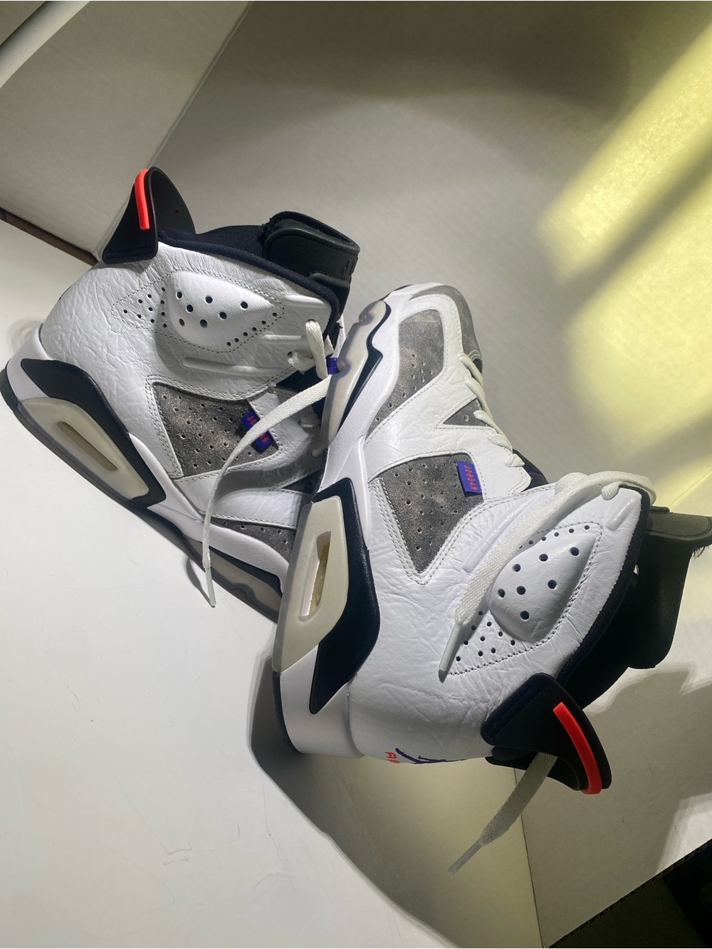 Air Jordan 6 Retro "Reflective" Style Code: CI3125-100, released in 2019) - Picture 5 of 7